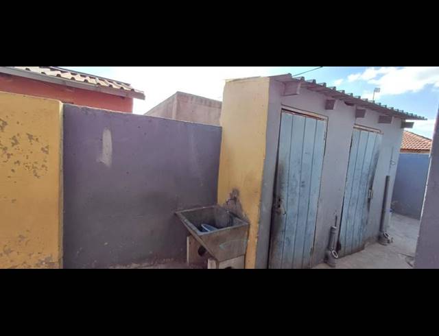 0 BEDROOM HOUSE FOR SALE IN TEMBISA EXT 5